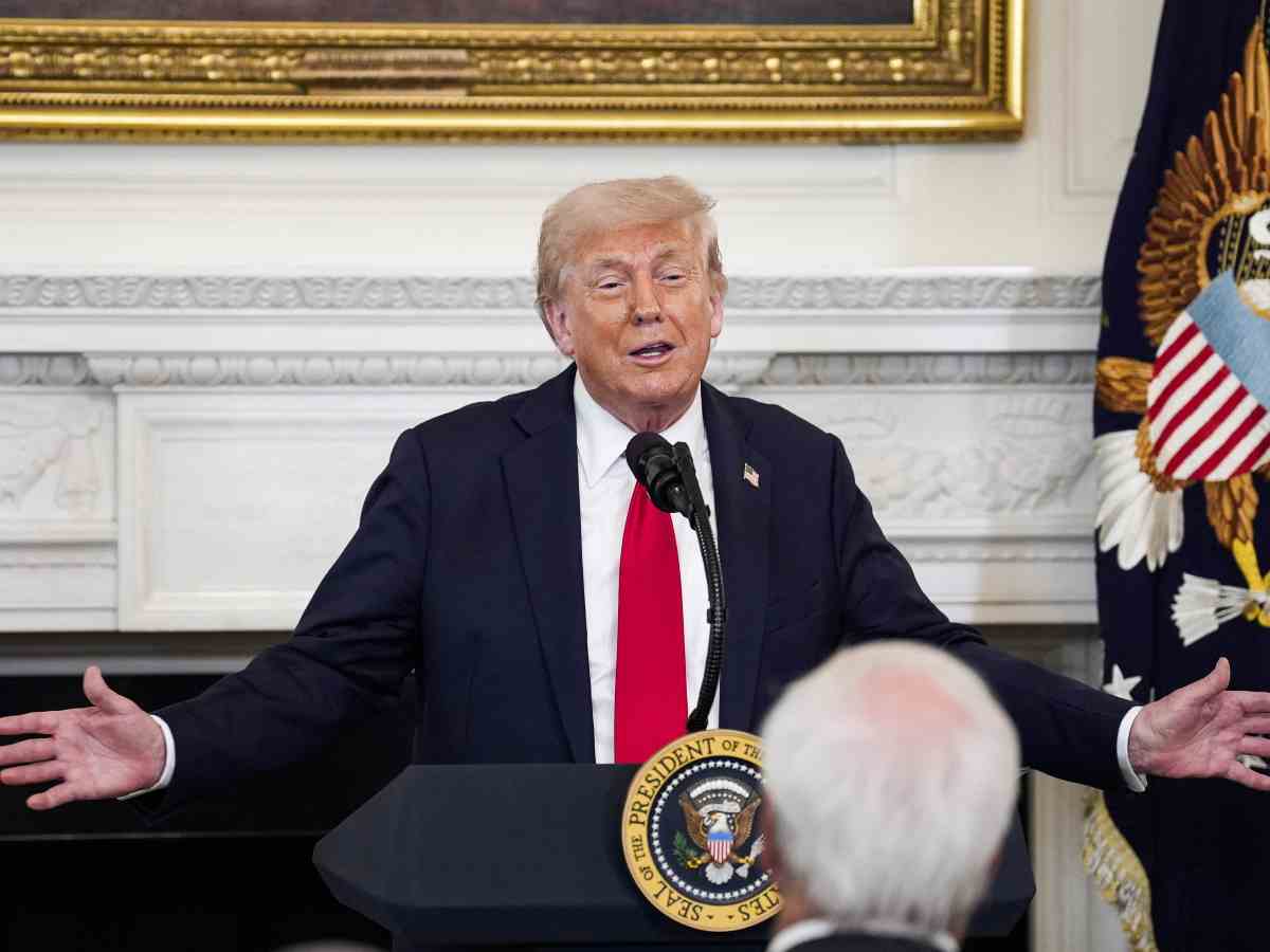 Donald Trump parla al pubblico dalla Casa Bianca